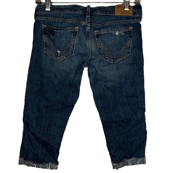 Hollister Socal Stretch Distressed Capri Jeans - Picture 7 of 7